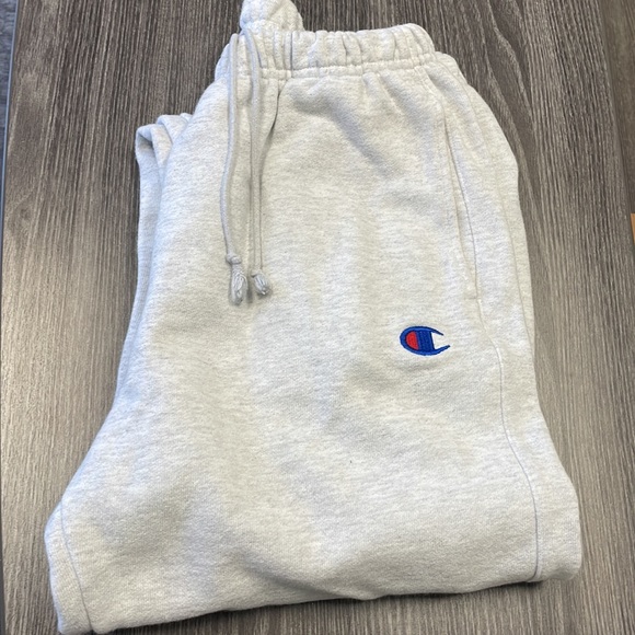 Men’s Reverse Weave Sweatpants - Picture 5 of 5